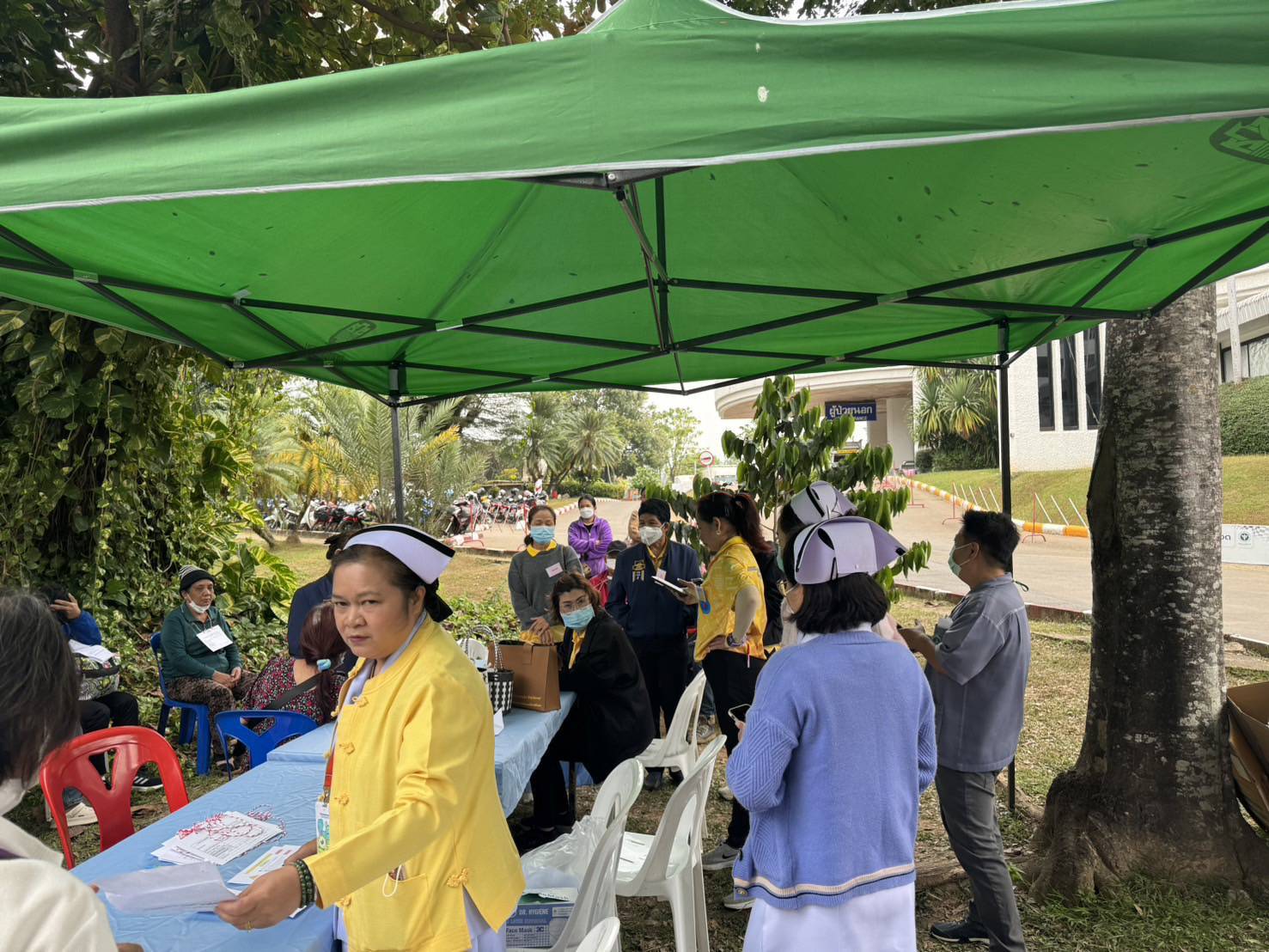 อสม.จิตอาสาร่วม โครงการ “ราษฎรสุขใจ พลานามัยสมบูรณ์ แพทย์พระราชทาน”